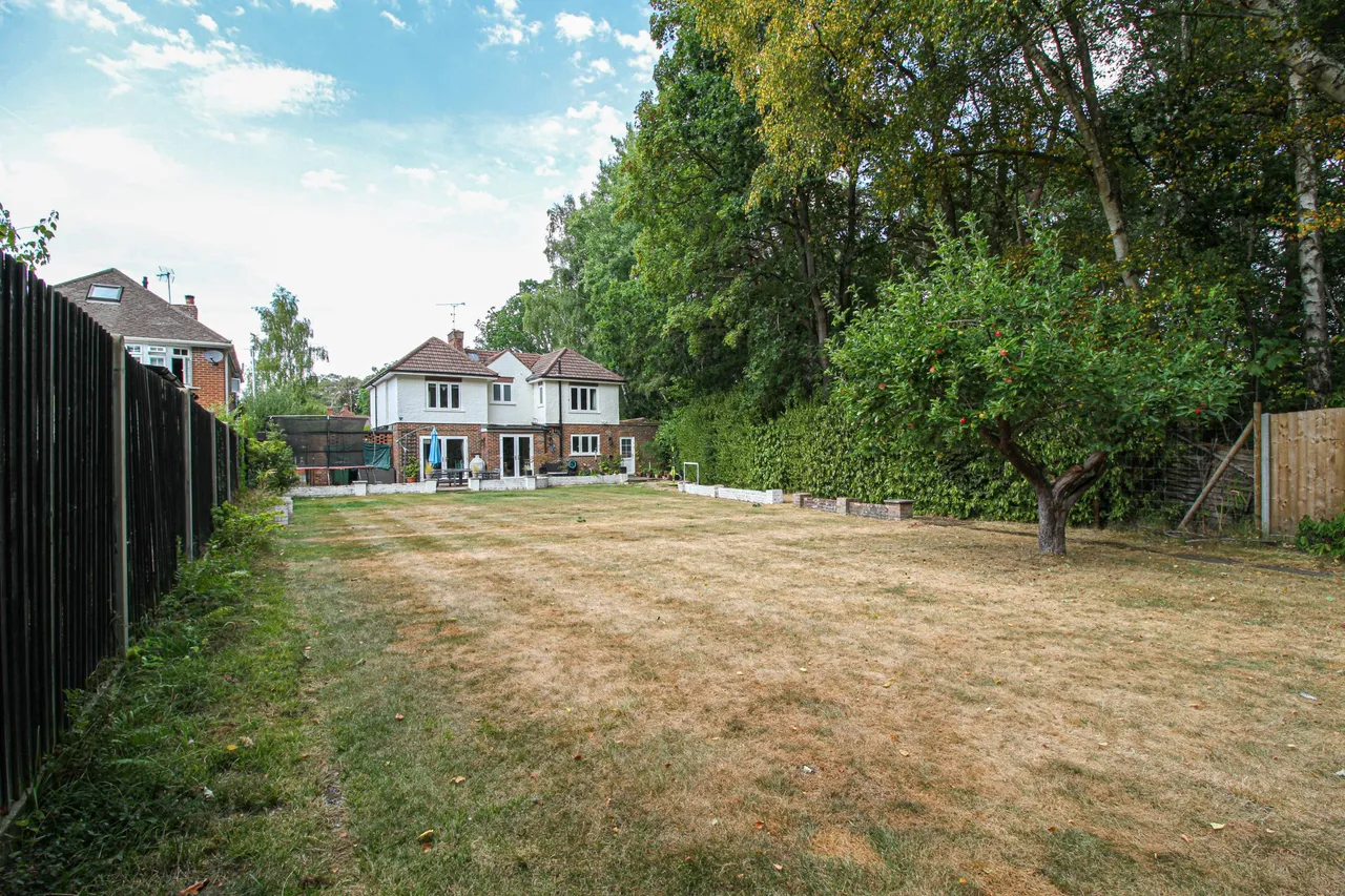 Westover Road, Fleet, GU51 3DF, photo 21