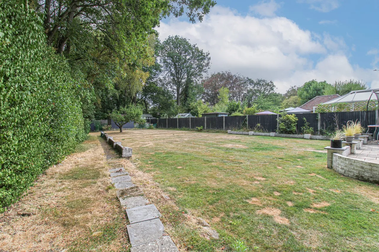 Westover Road, Fleet, GU51 3DF, photo 23