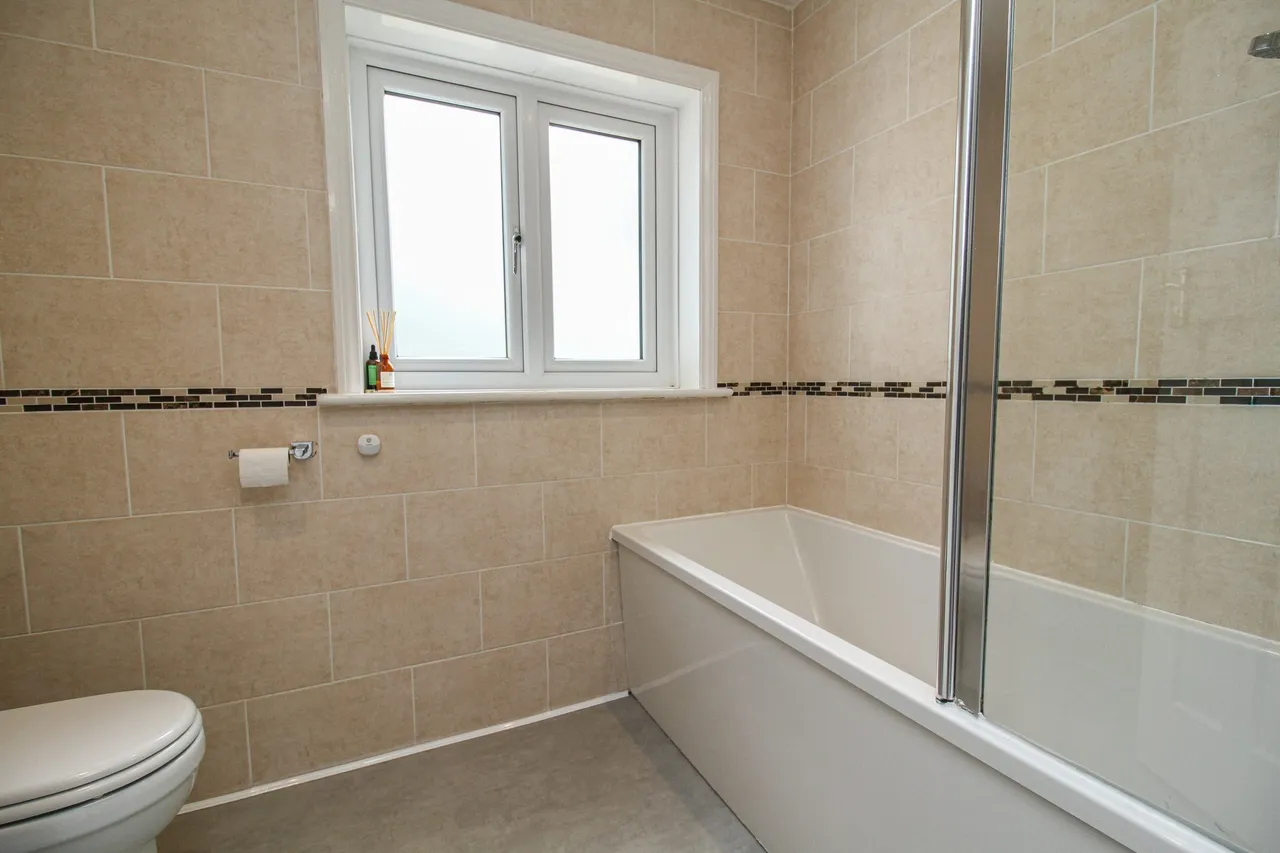 Westover Road, Fleet, GU51 3DF, photo 20