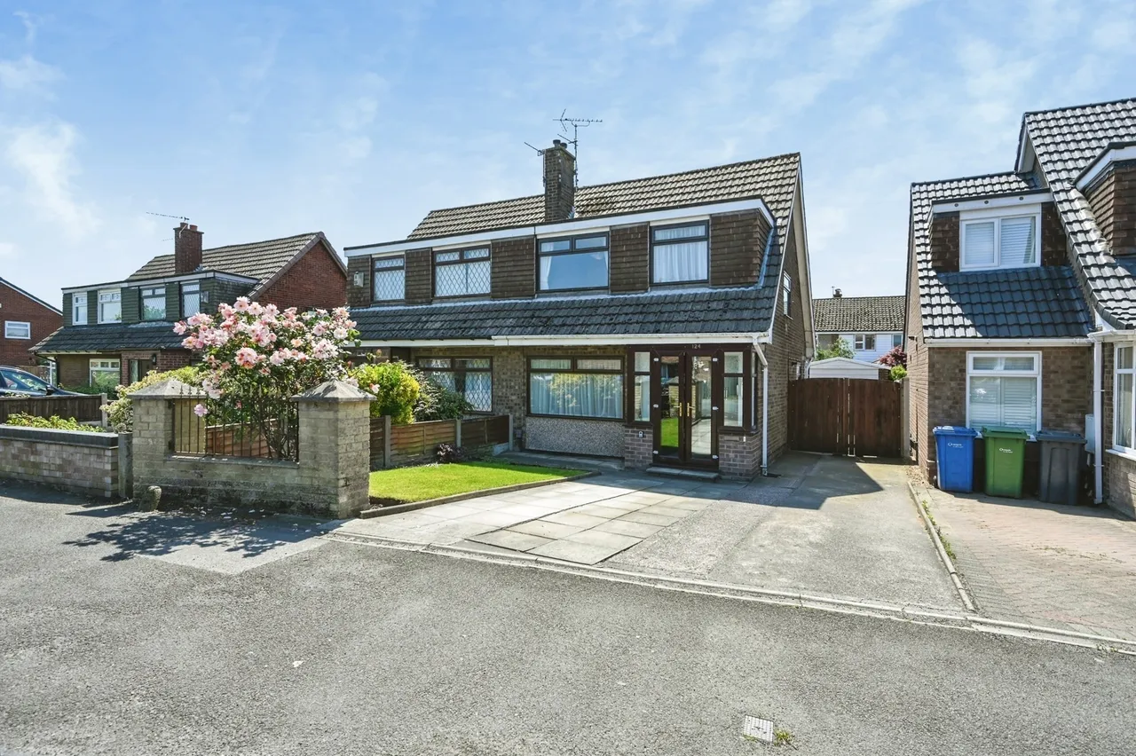 3 bed house for sale — Park Road, Great Sankey, Warrington, Cheshire, WA5