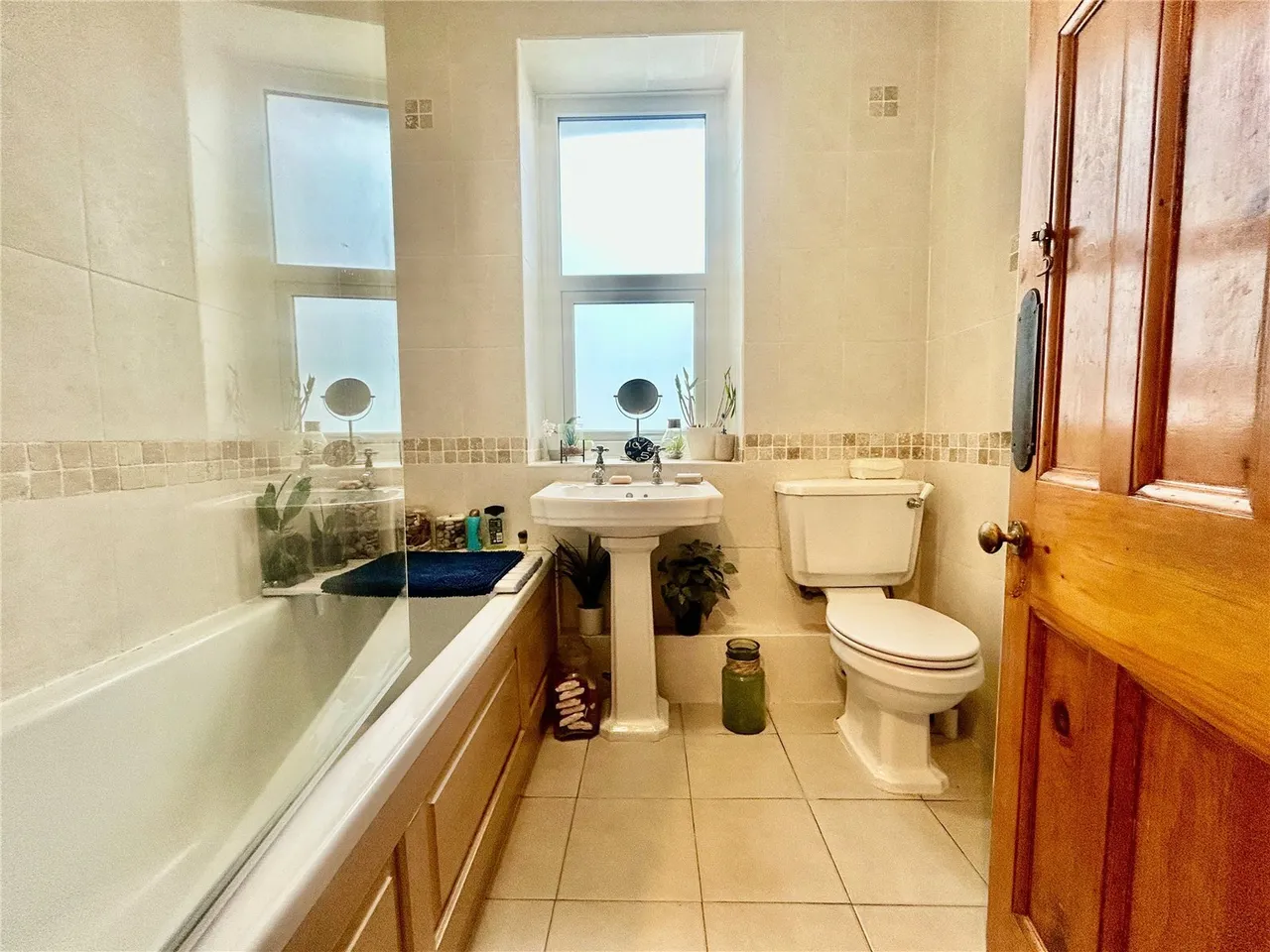 Cambria Road, Menai Bridge, LL59, photo 19