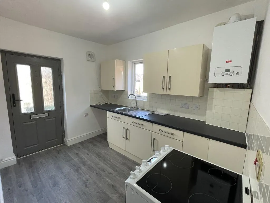 1 bed flat to rent, St Johns Road, Waterloo, L22