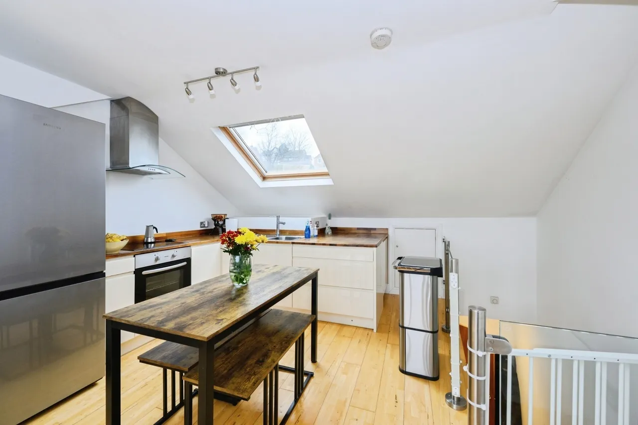 Garlands Road, Redhill, RH1, photo 6
