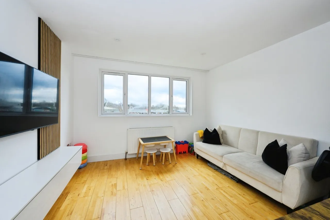 Garlands Road, Redhill, RH1, photo 9