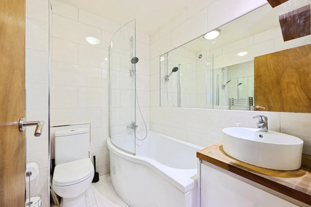 Garlands Road, Redhill, RH1, photo 3