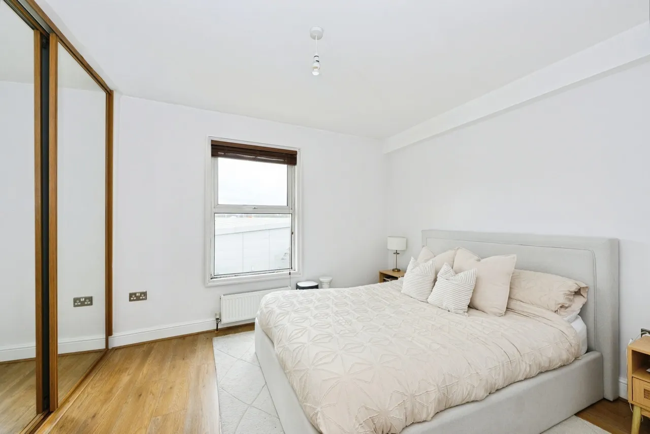 Garlands Road, Redhill, RH1, photo 4