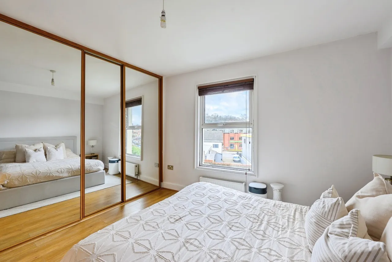 Garlands Road, Redhill, RH1, photo 10