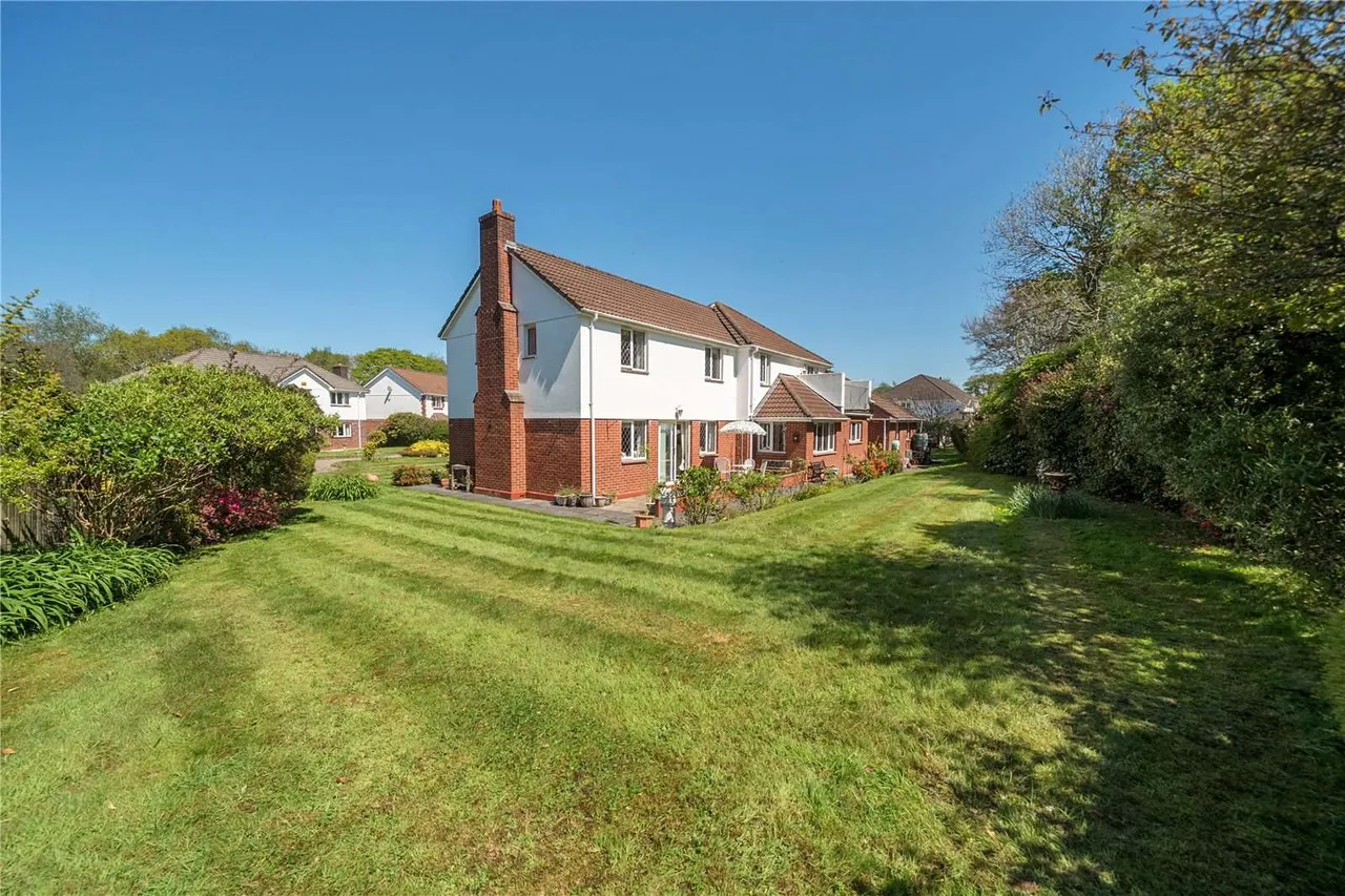 Kirland Bower, Bodmin, Cornwall, PL30 5RA, photo 10