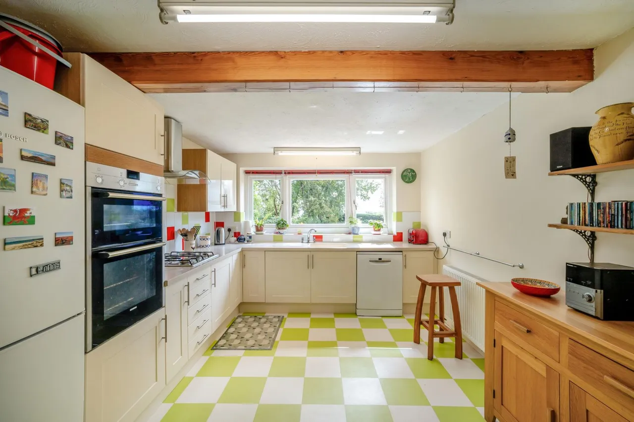 Woodside, Woolaston, GL15, photo 2
