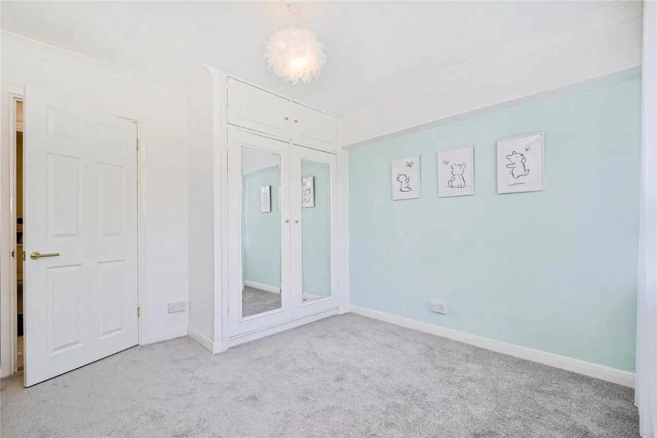 Slewins Close, HORNCHURCH, Essex, RM11, photo 16