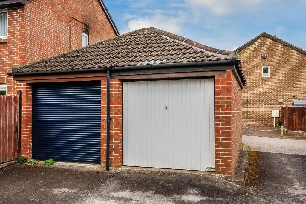Abinger Close, North Holmwood, RH5, photo 14