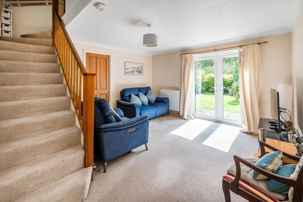 Abinger Close, North Holmwood, RH5, photo 2