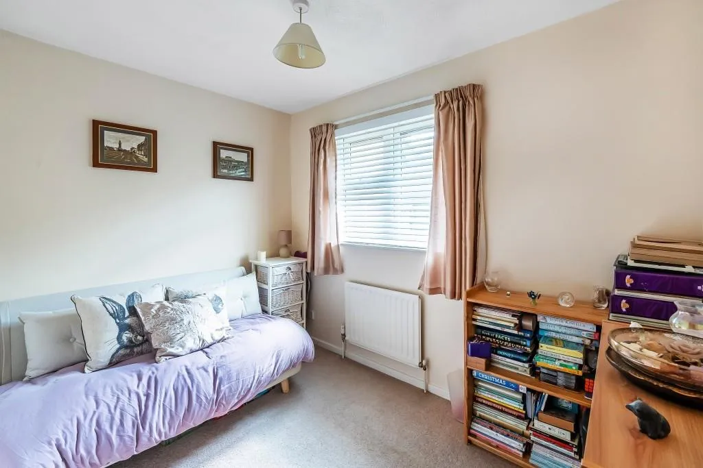 Abinger Close, North Holmwood, RH5, photo 6