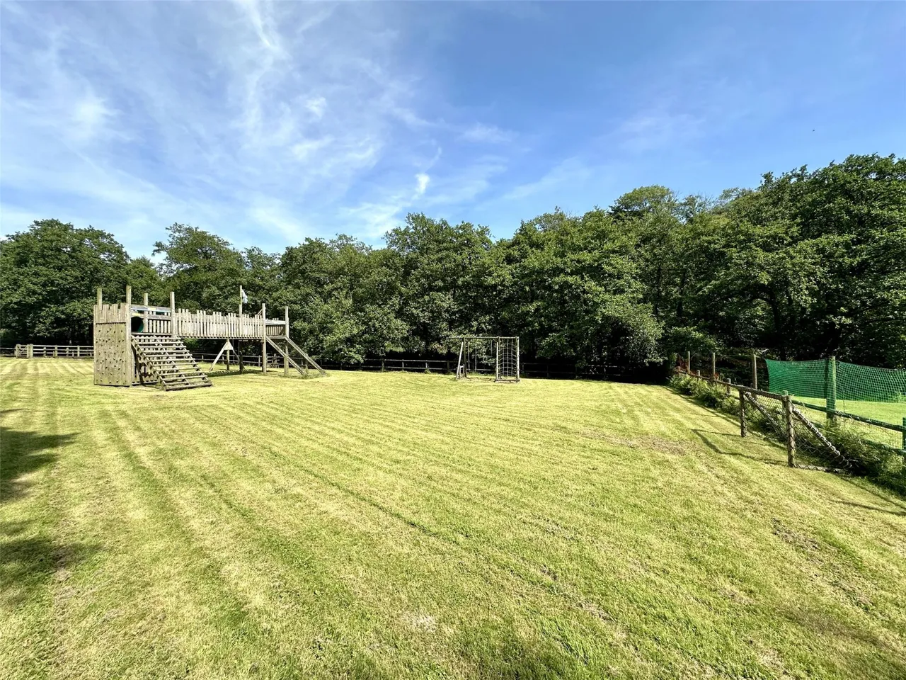 Seven Characterful Cottages & 4.5 Acres, West Down, photo 63