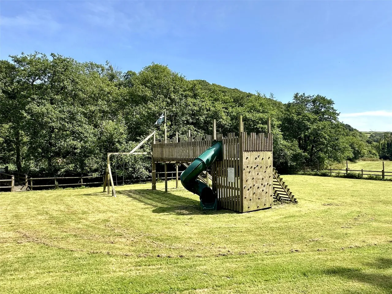 Seven Characterful Cottages & 4.5 Acres, West Down, photo 62