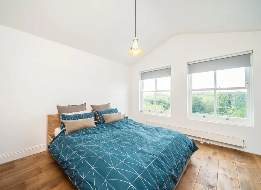 Goldsmiths Row, London, E2, photo 3