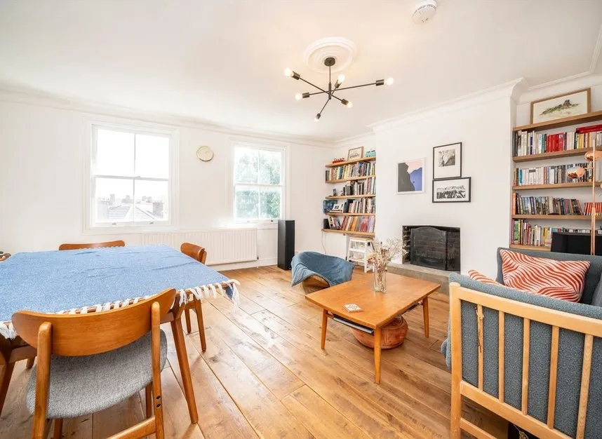 2 bed flat for sale — Goldsmiths Row, London, E2