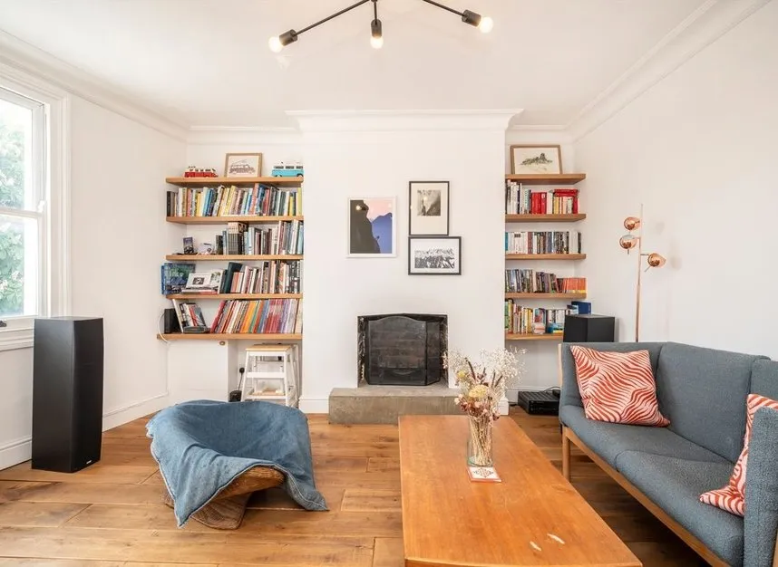 Goldsmiths Row, London, E2, photo 2