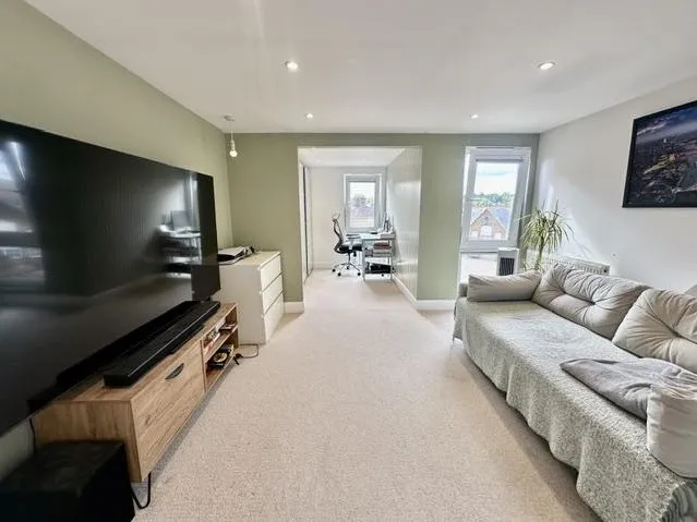 Tucker Street, Watford, photo 10