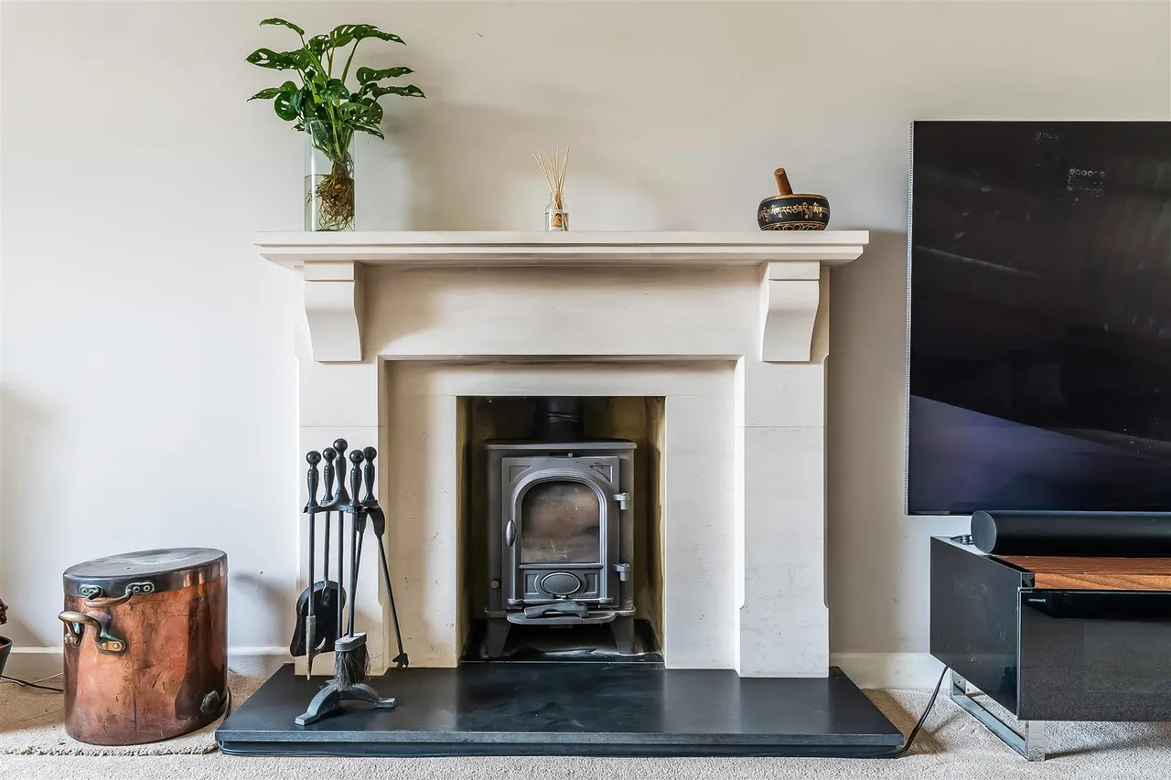 Agates Lane, Ashtead, KT21, photo 17