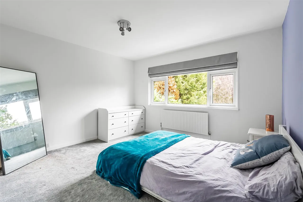 Agates Lane, Ashtead, KT21, photo 8