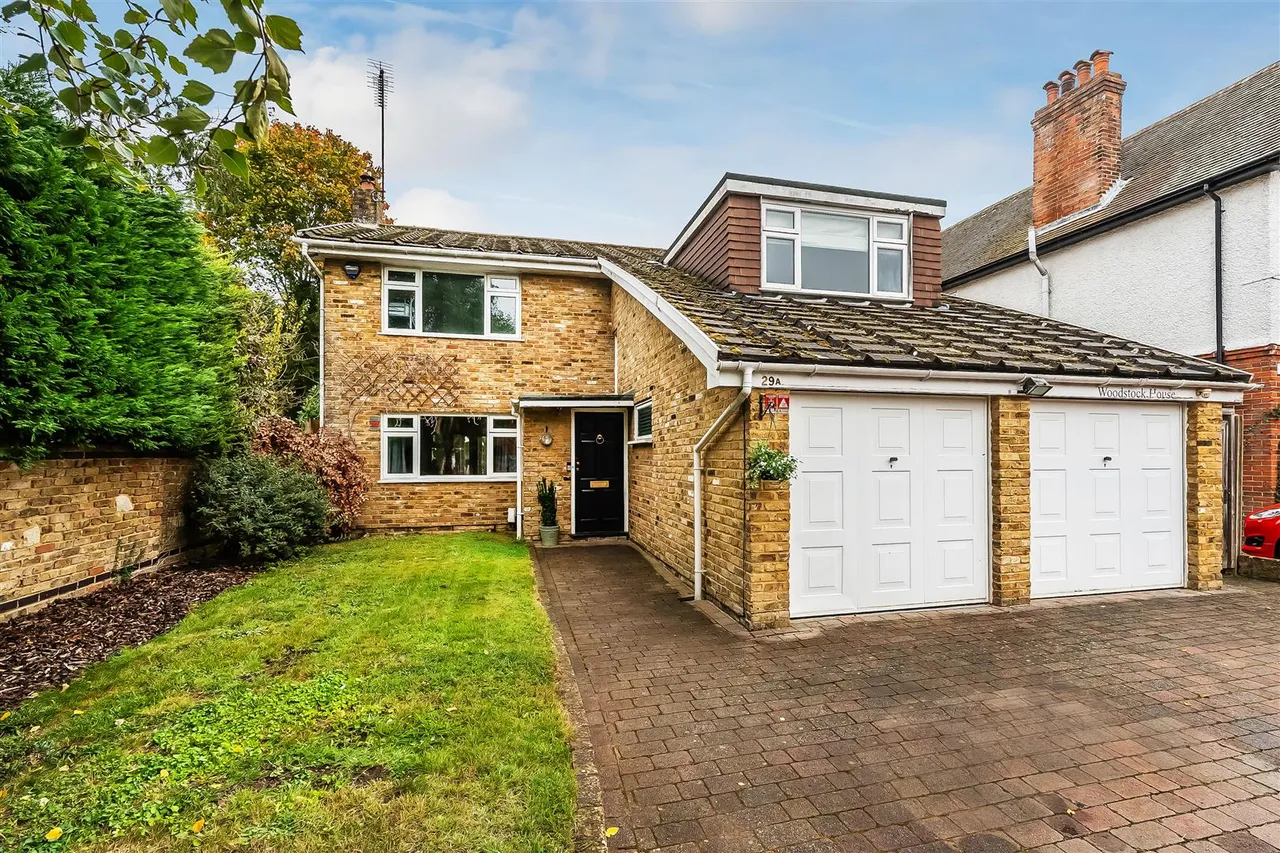 4 bed house for sale, Agates Lane, Ashtead, KT21