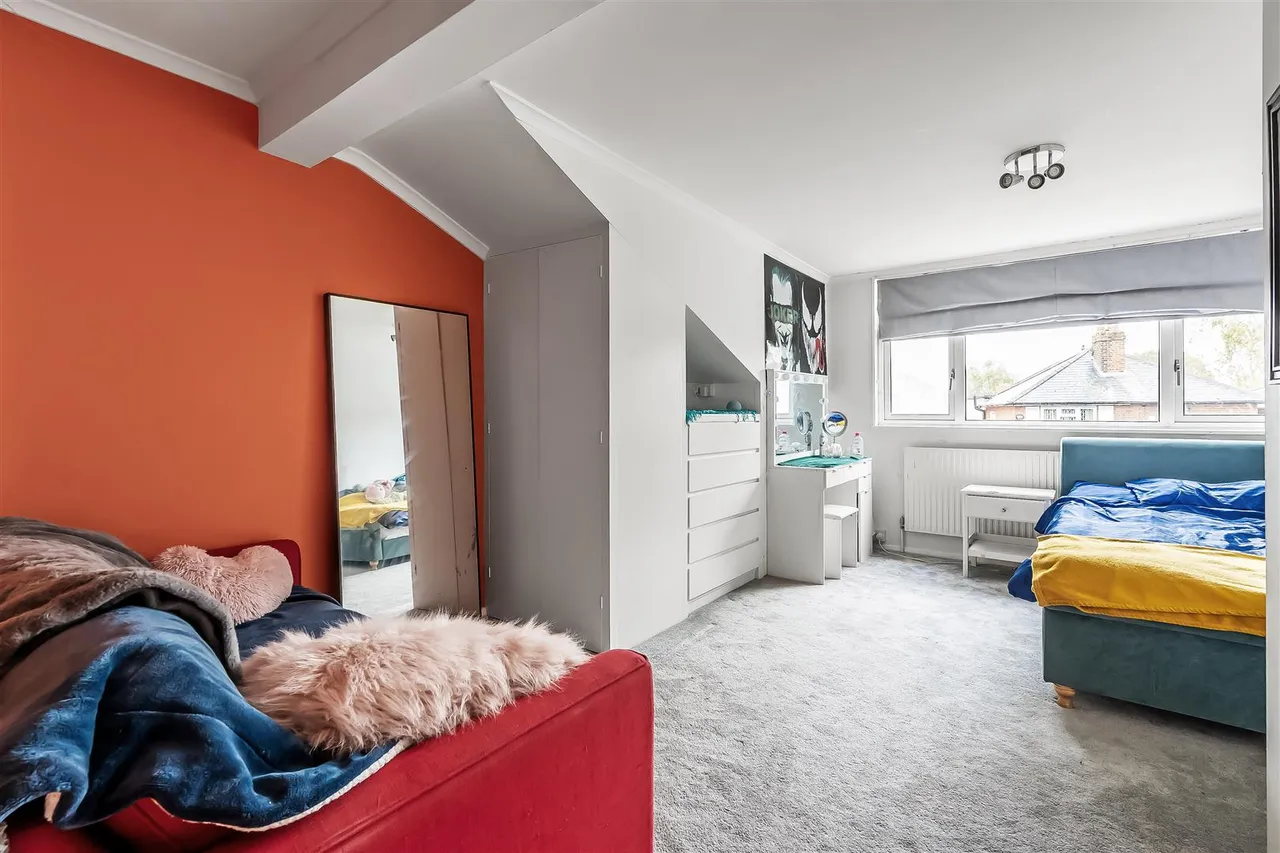 Agates Lane, Ashtead, KT21, photo 13