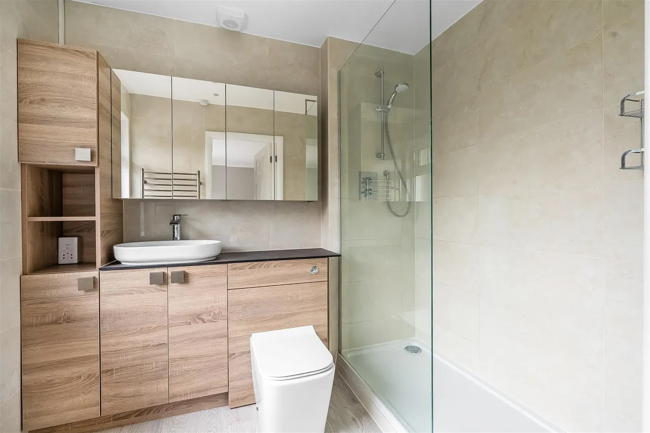 Agates Lane, Ashtead, KT21, photo 15