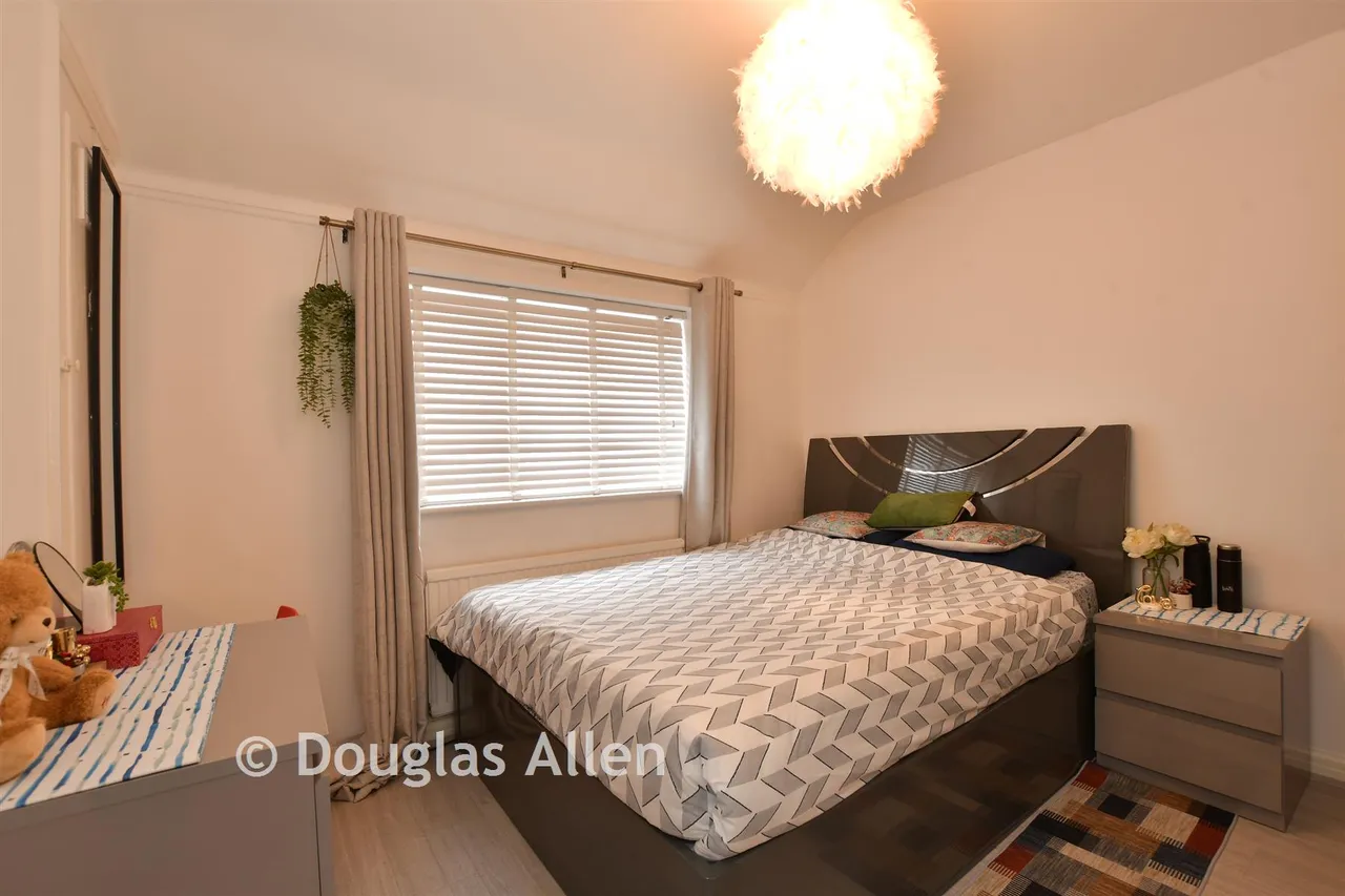 Oval Road North, Dagenham, RM10, photo 4