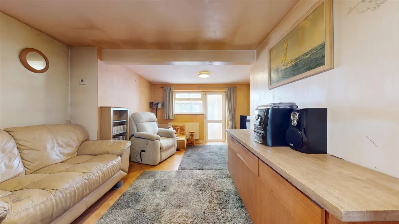 East Milton Road, Gravesend, DA12, photo 5