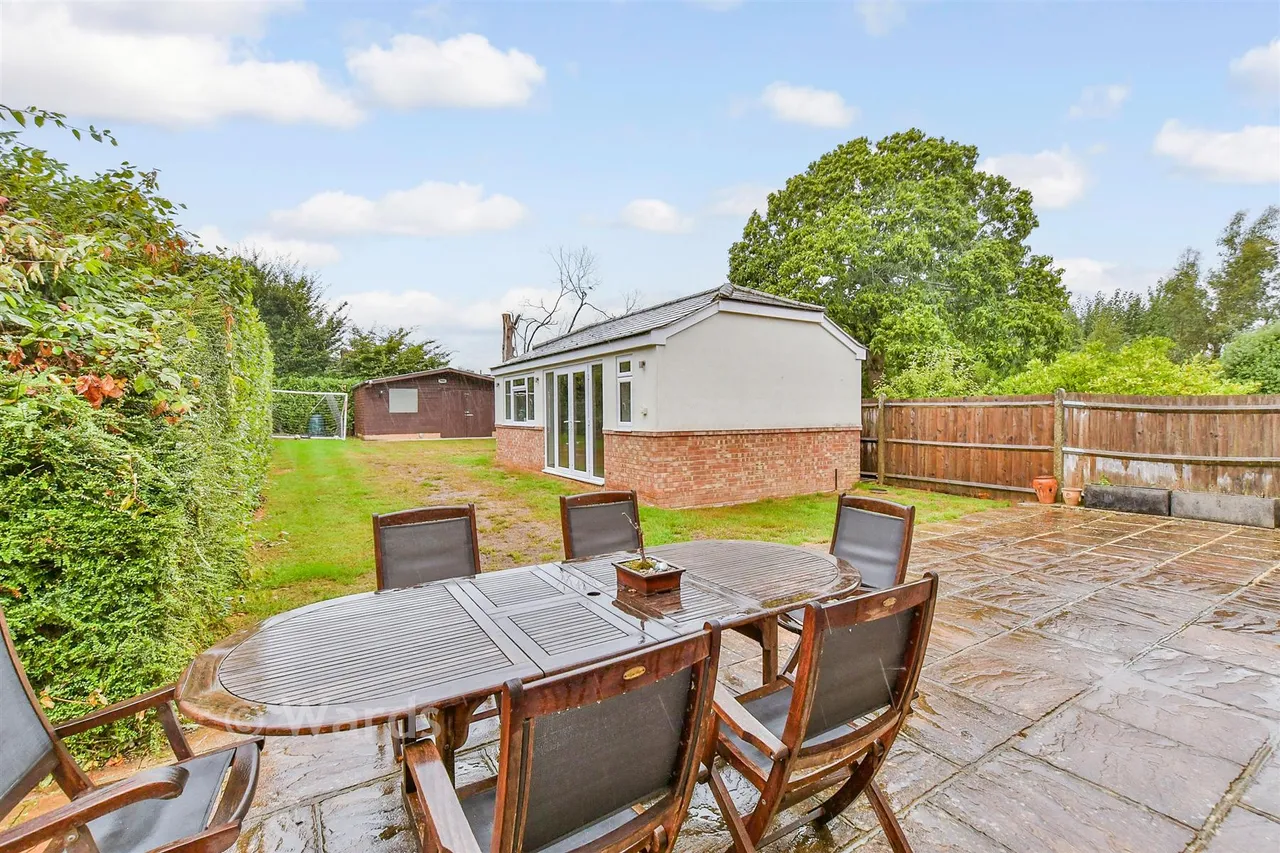 York Avenue, Walderslade, ME5, photo 2