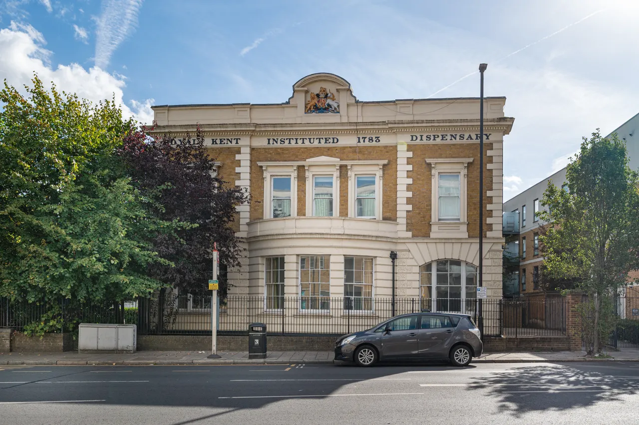 2 bed flat for sale, London, SE10