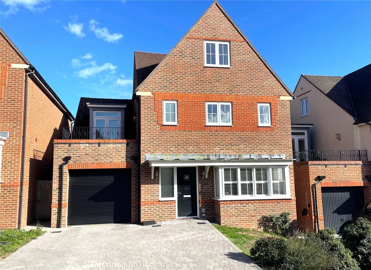 Greenhurst Drive, East Grinstead, RH19, photo 30