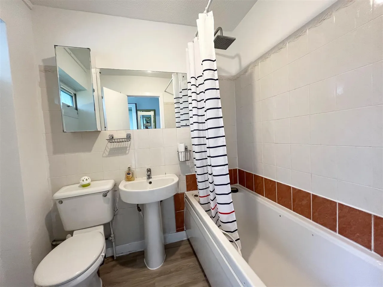 Chestnut Close, Wilmslow, SK9, photo 11