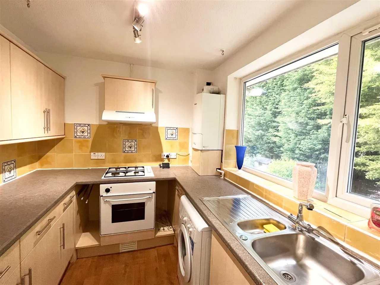 Chestnut Close, Wilmslow, SK9, photo 3