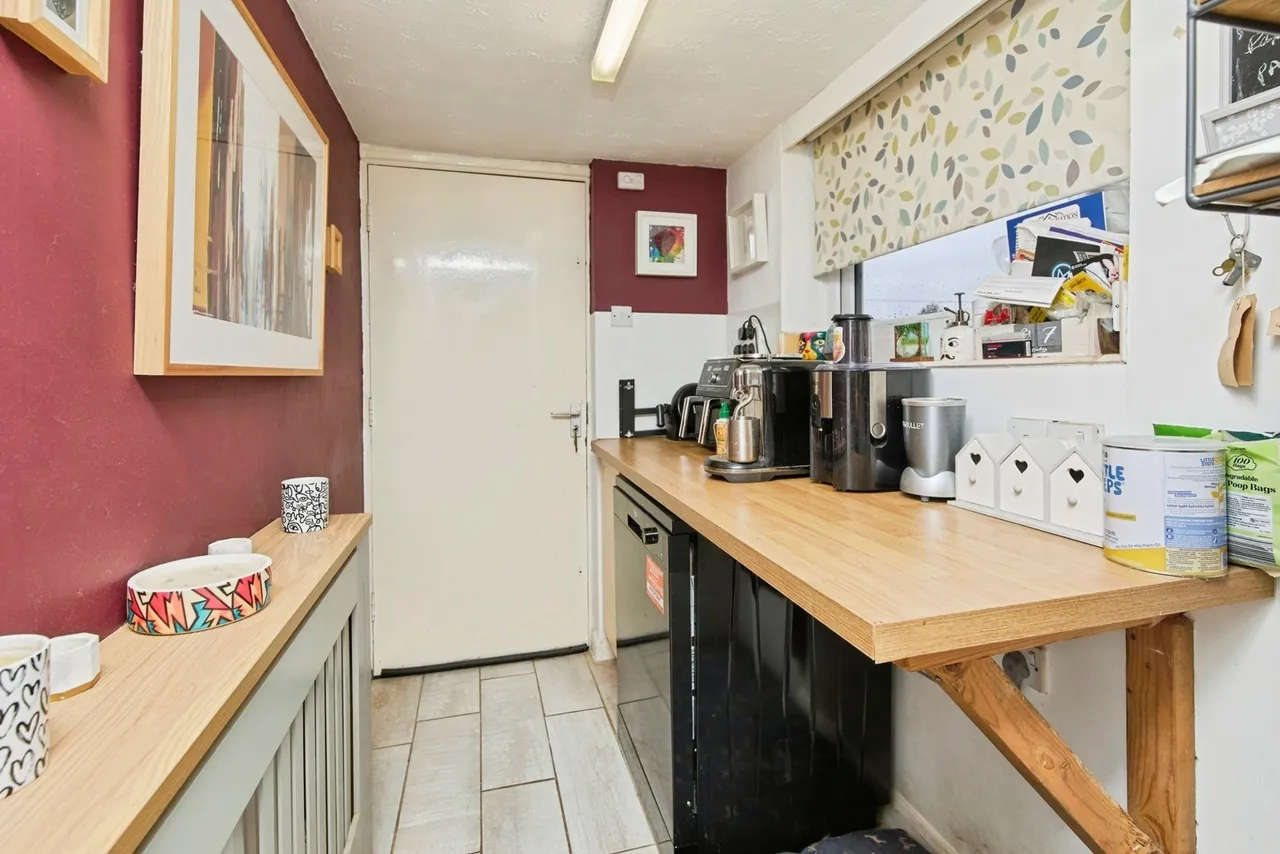 Cotswold Close, Long Eaton, NG10, photo 12