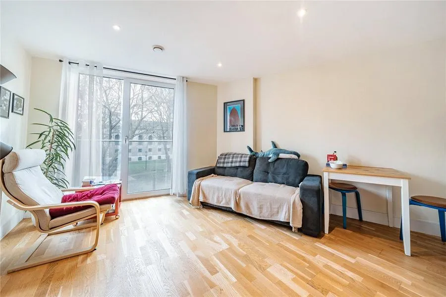 St. Annes Street, London, E14, photo 13