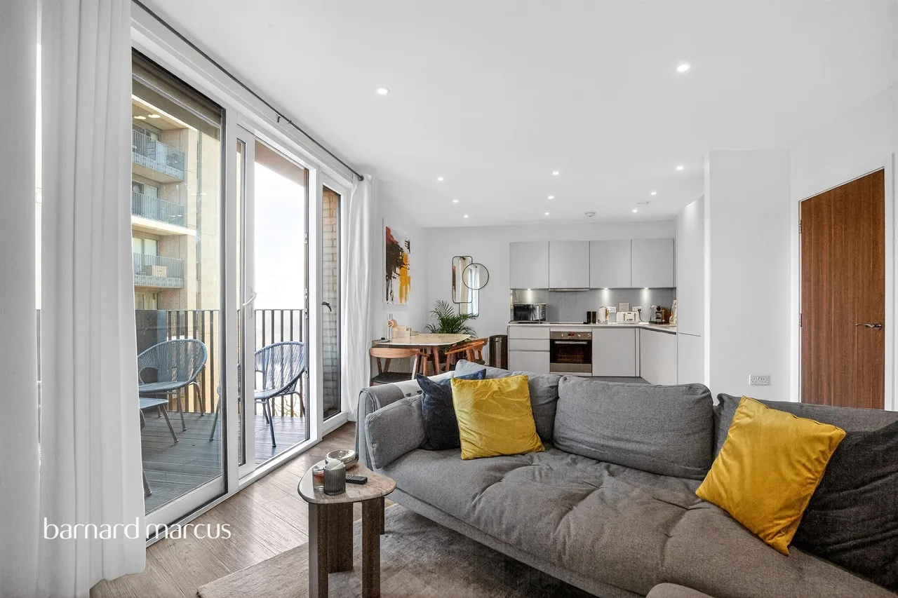 Moorhen Drive, London, NW9, photo 10