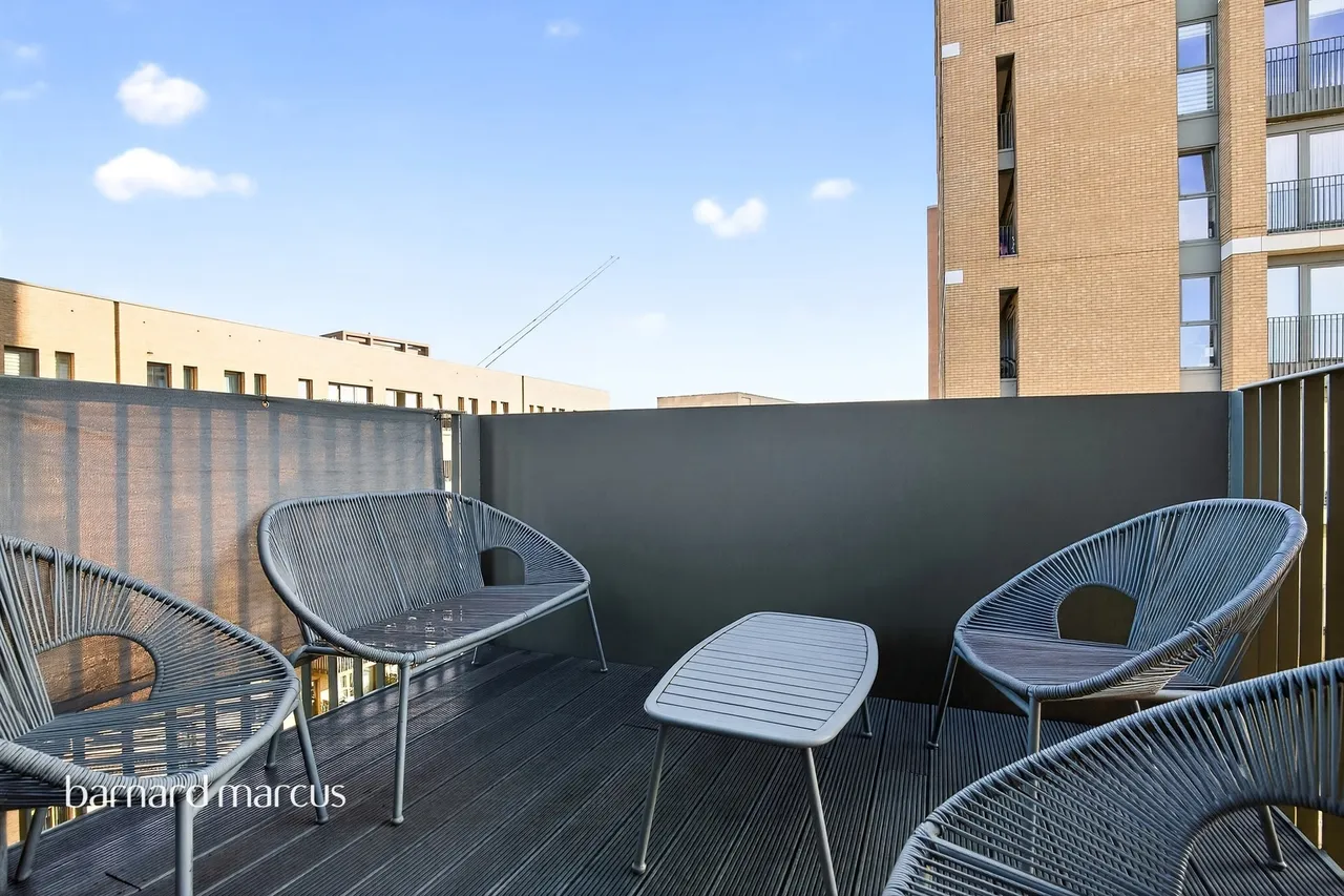 Moorhen Drive, London, NW9, photo 4