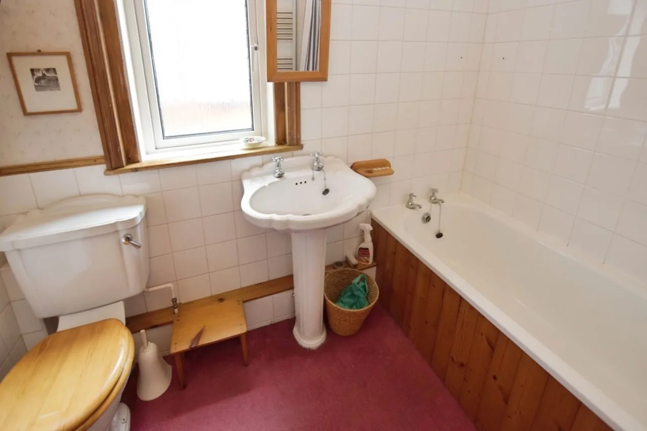 Barnardo Road, photo 9