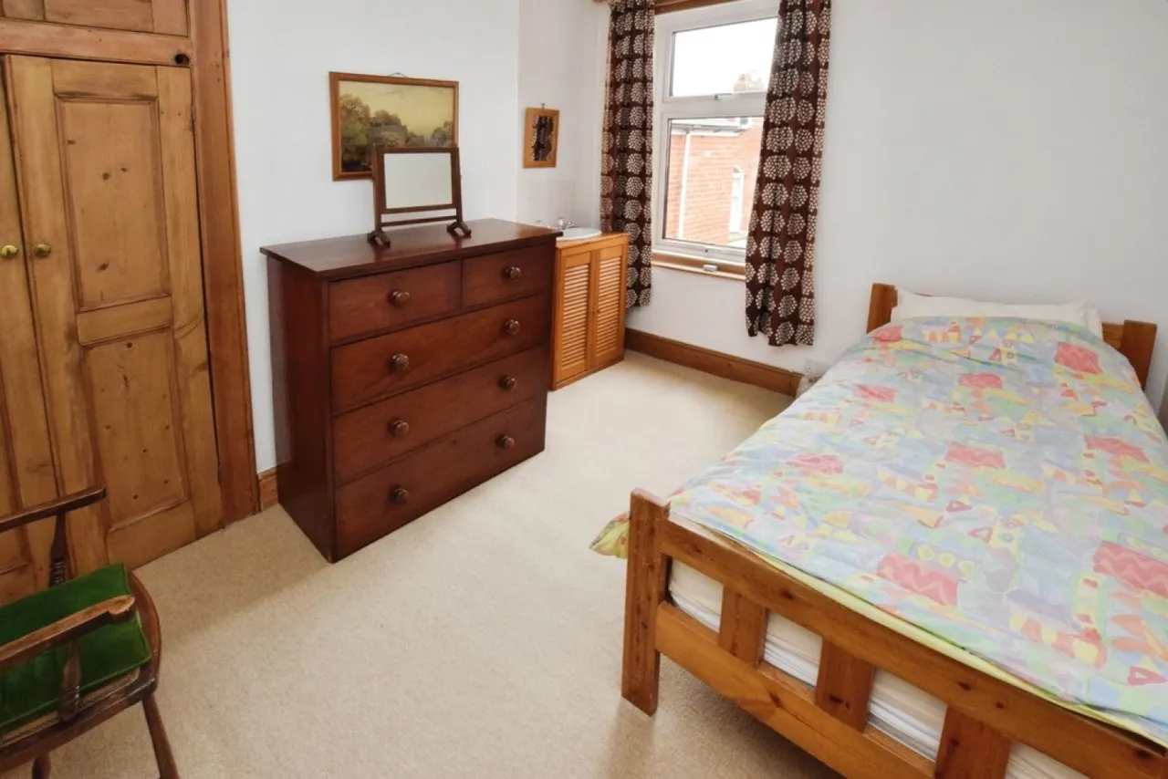 Barnardo Road, photo 7