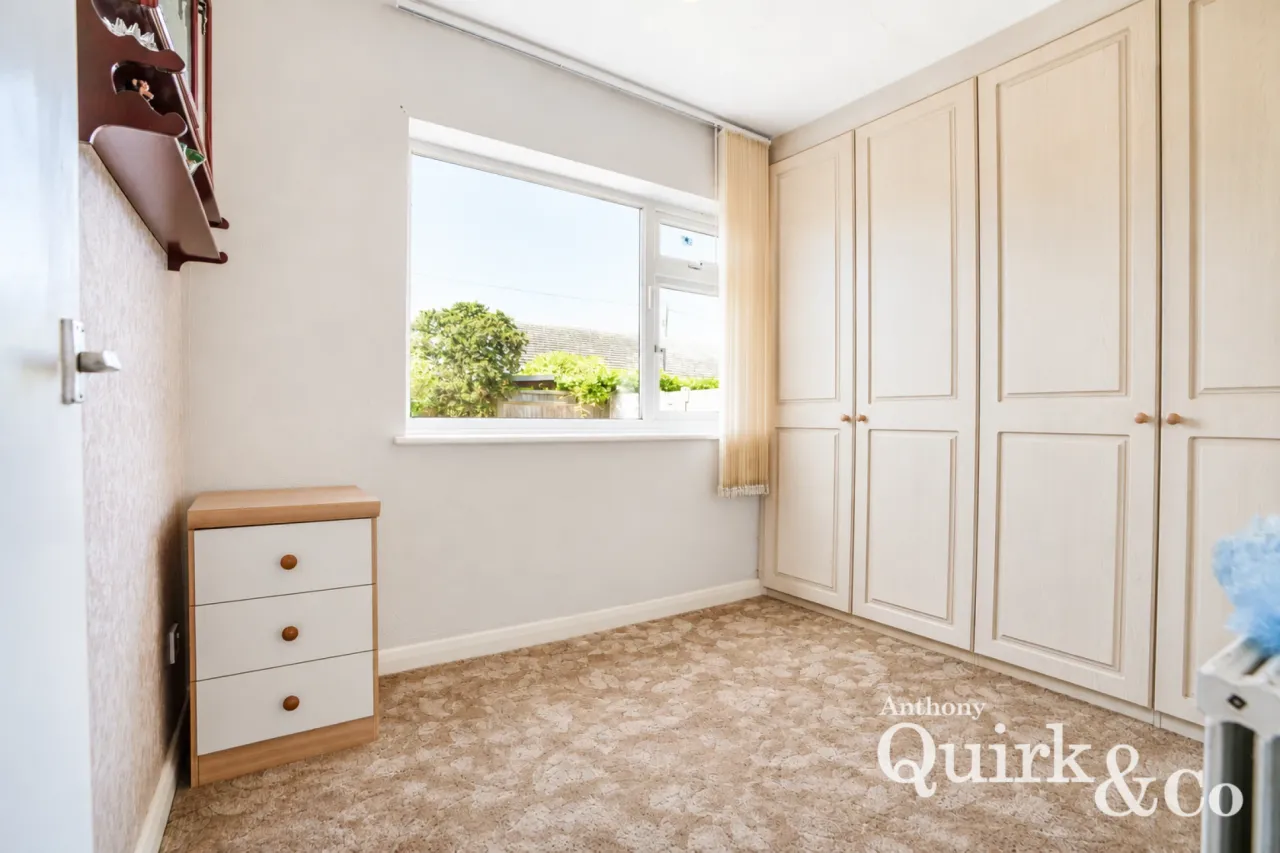 Gainsborough Avenue, Canvey Island, SS8, photo 8