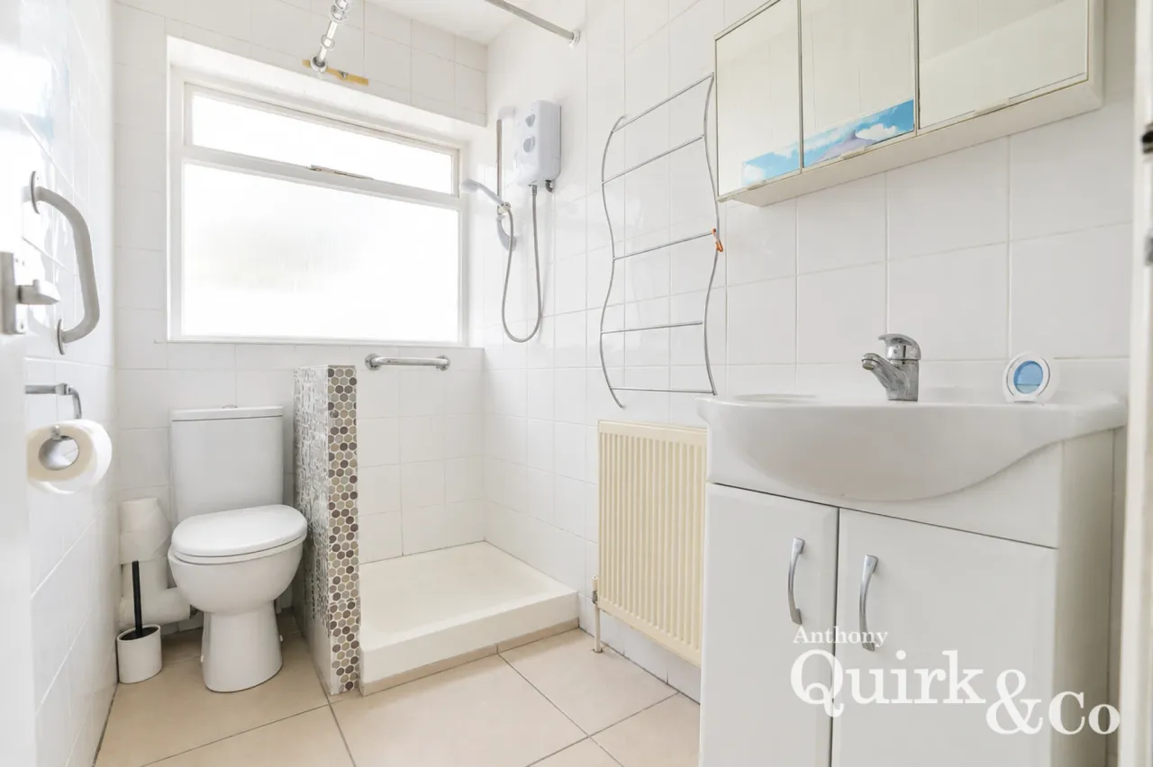 Gainsborough Avenue, Canvey Island, SS8, photo 10