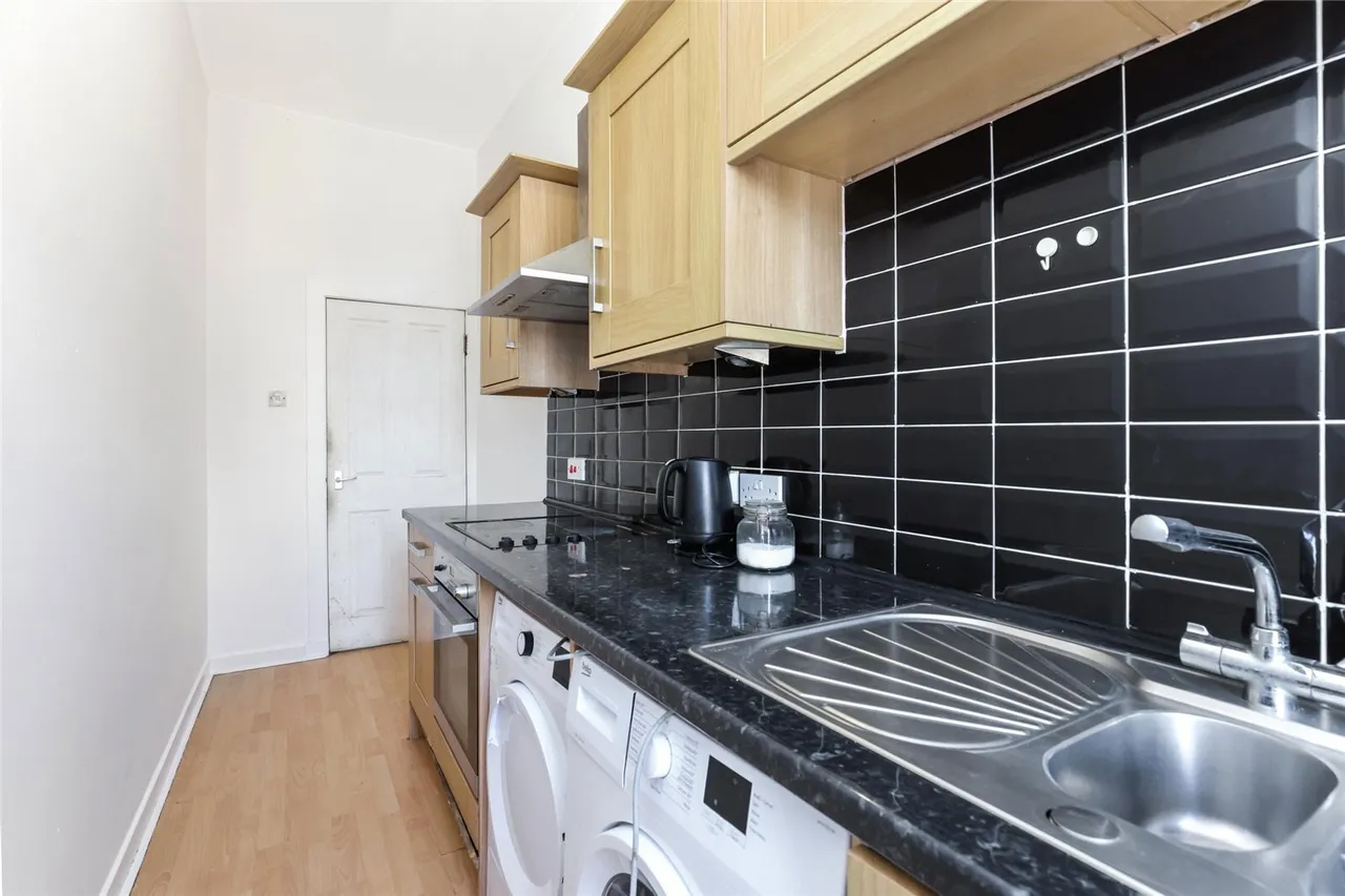 Cathcart Road, Glasgow, G42, photo 3