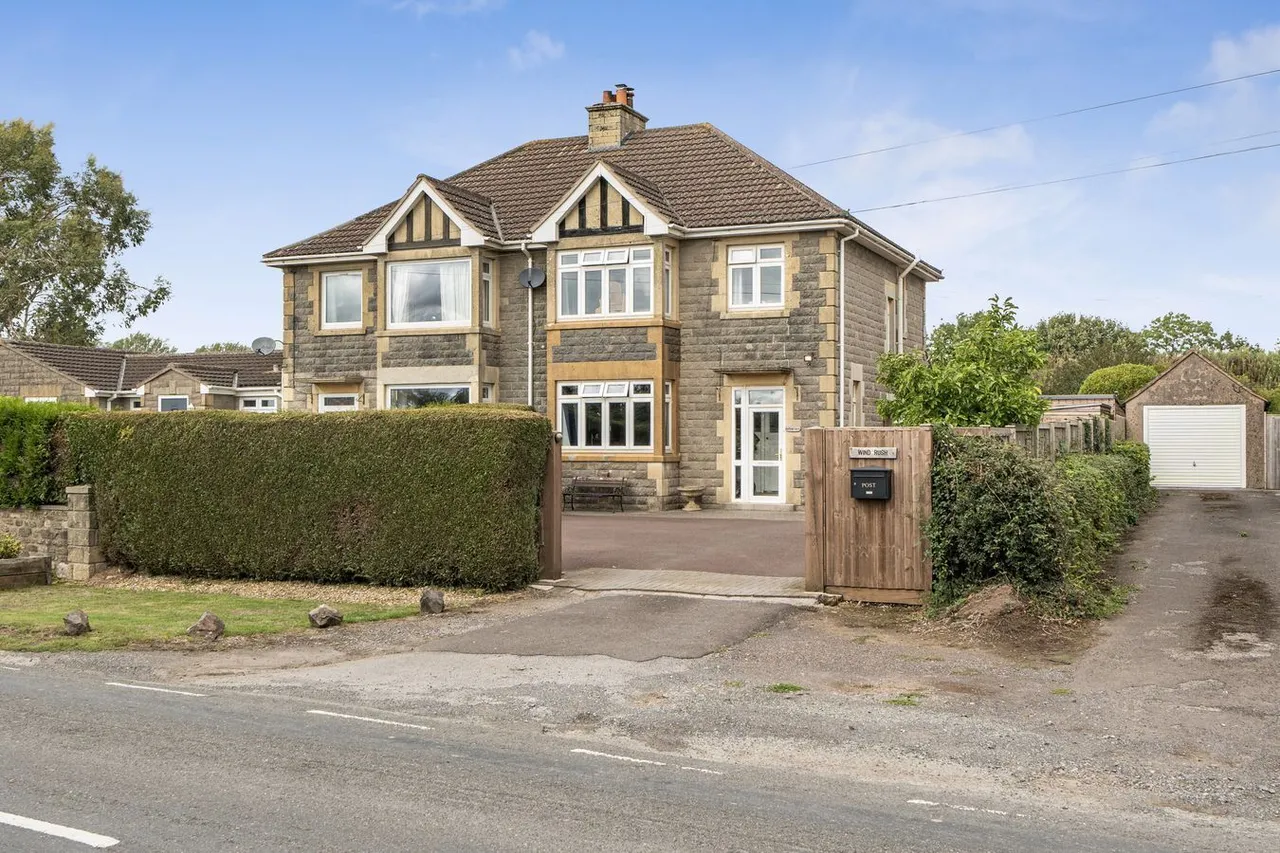 3 bed house for sale, Leigh Road, Chantry, BA11