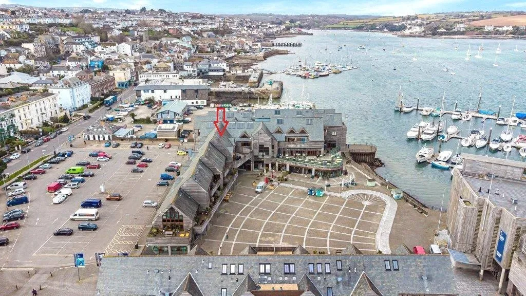 2 bed flat for sale, Maritime House, Discovery Quay, TR11