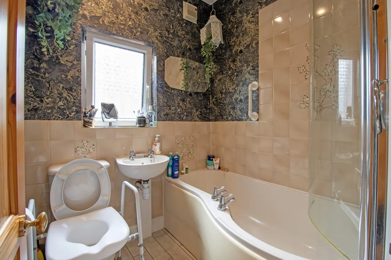 Asquith Street, Gainsborough, DN21, photo 12