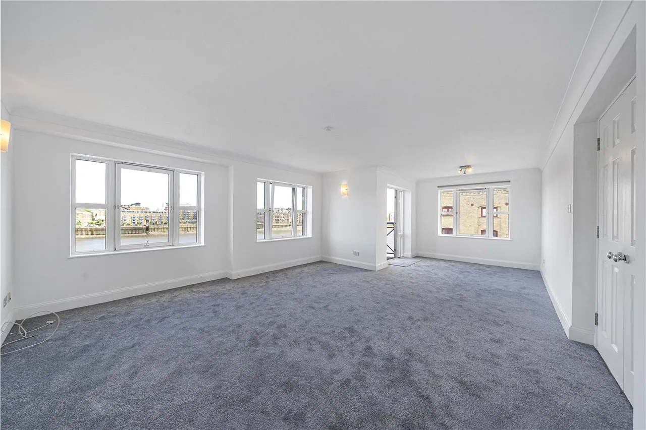 King & Queen Wharf, Rotherhithe Street, London, SE16, photo 2