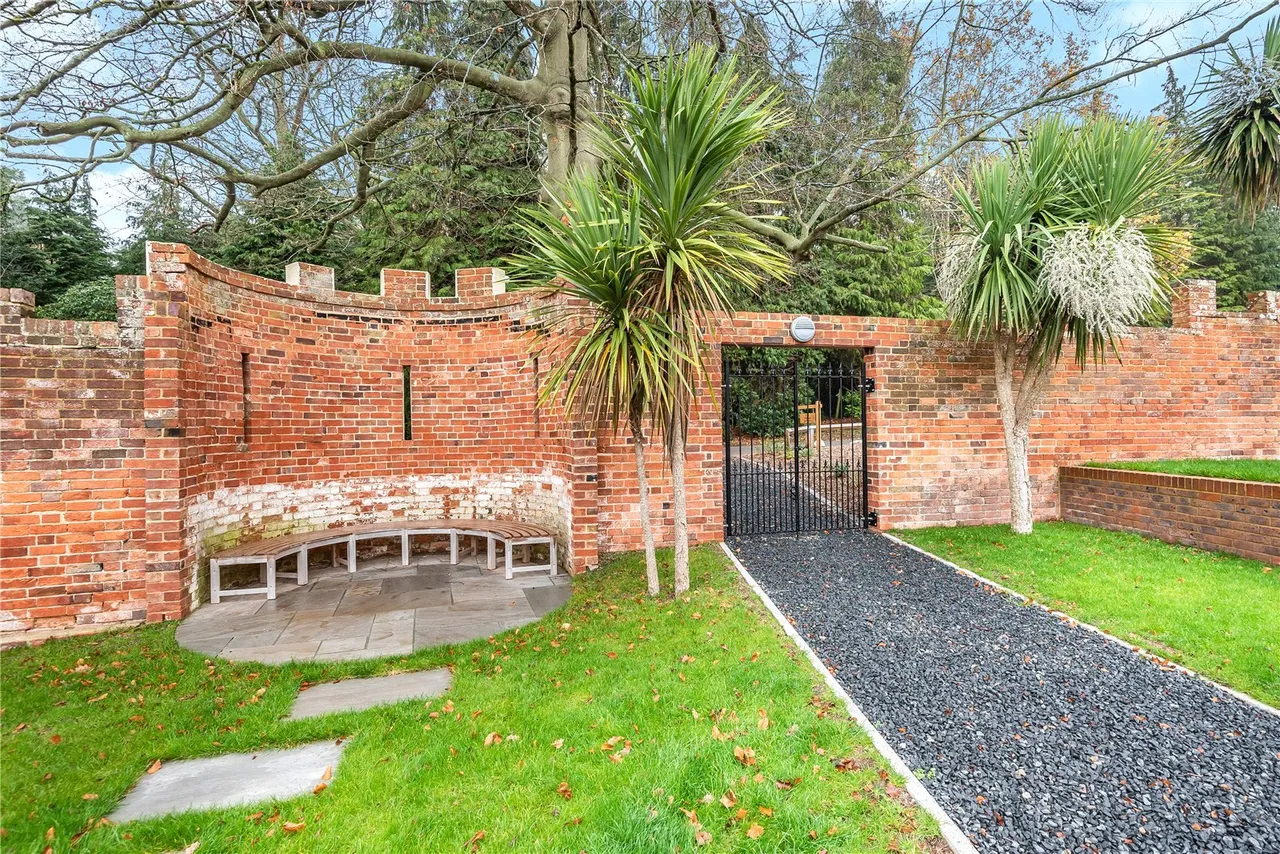 The Walled Garden, Tekels Park, Camberley, Surrey, GU15 2TY, photo 9