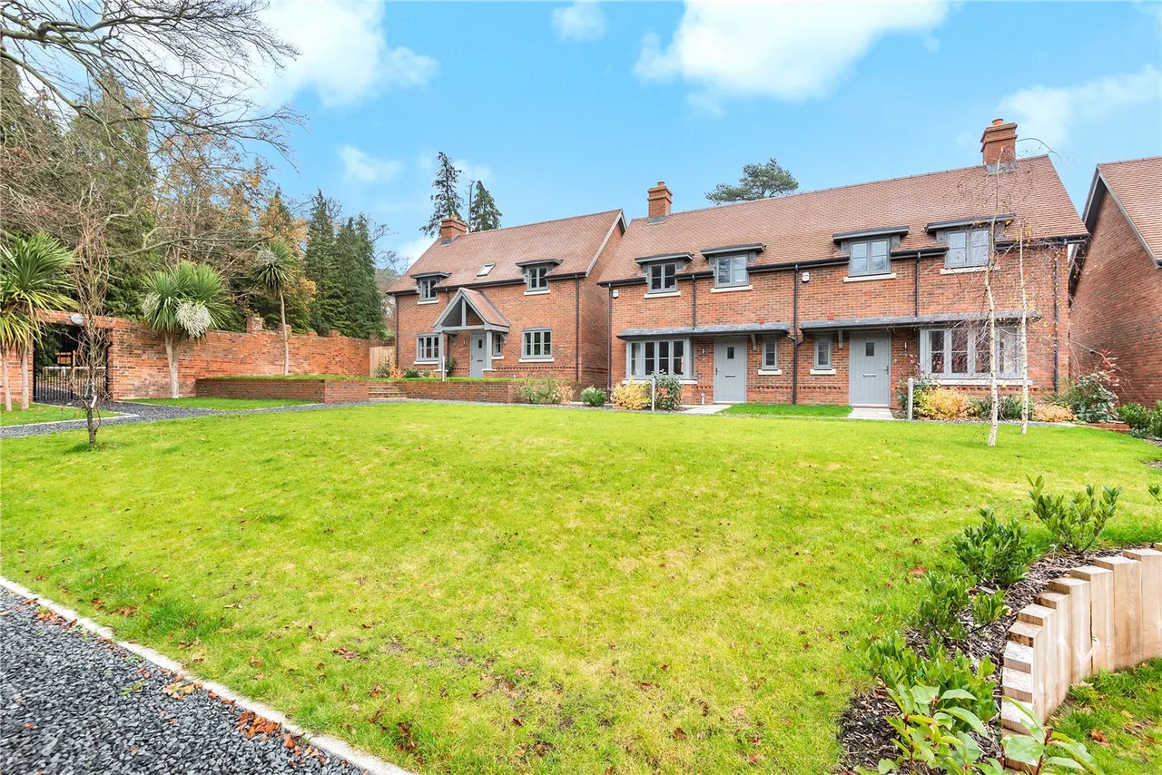 The Walled Garden, Tekels Park, Camberley, Surrey, GU15 2TY, photo 10